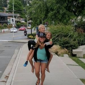 Meet your Posher, Alycia